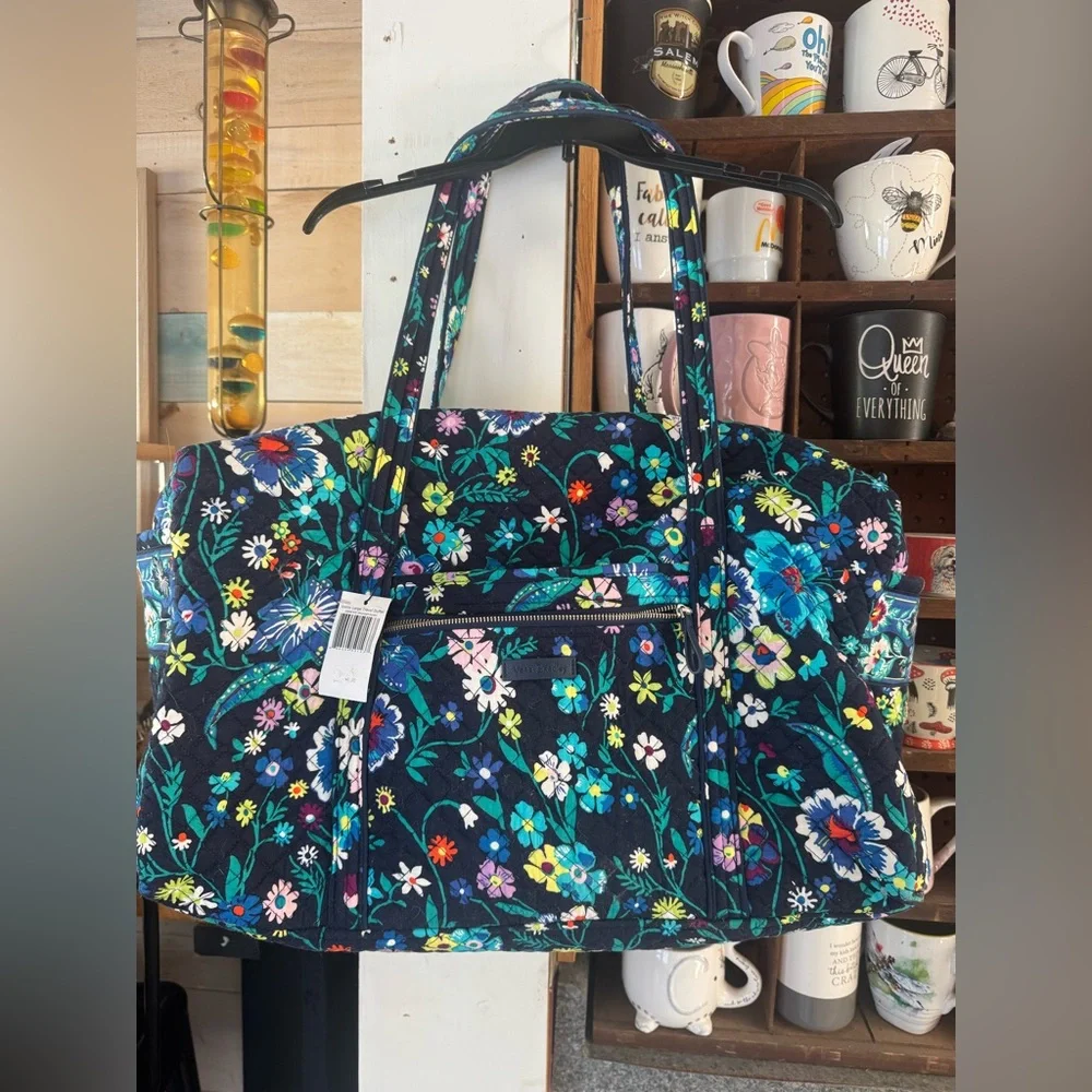 Moonlight Garden Vera Bradley Iconic Large Travel Duffel Bag NEW! - Picture 1 of 4